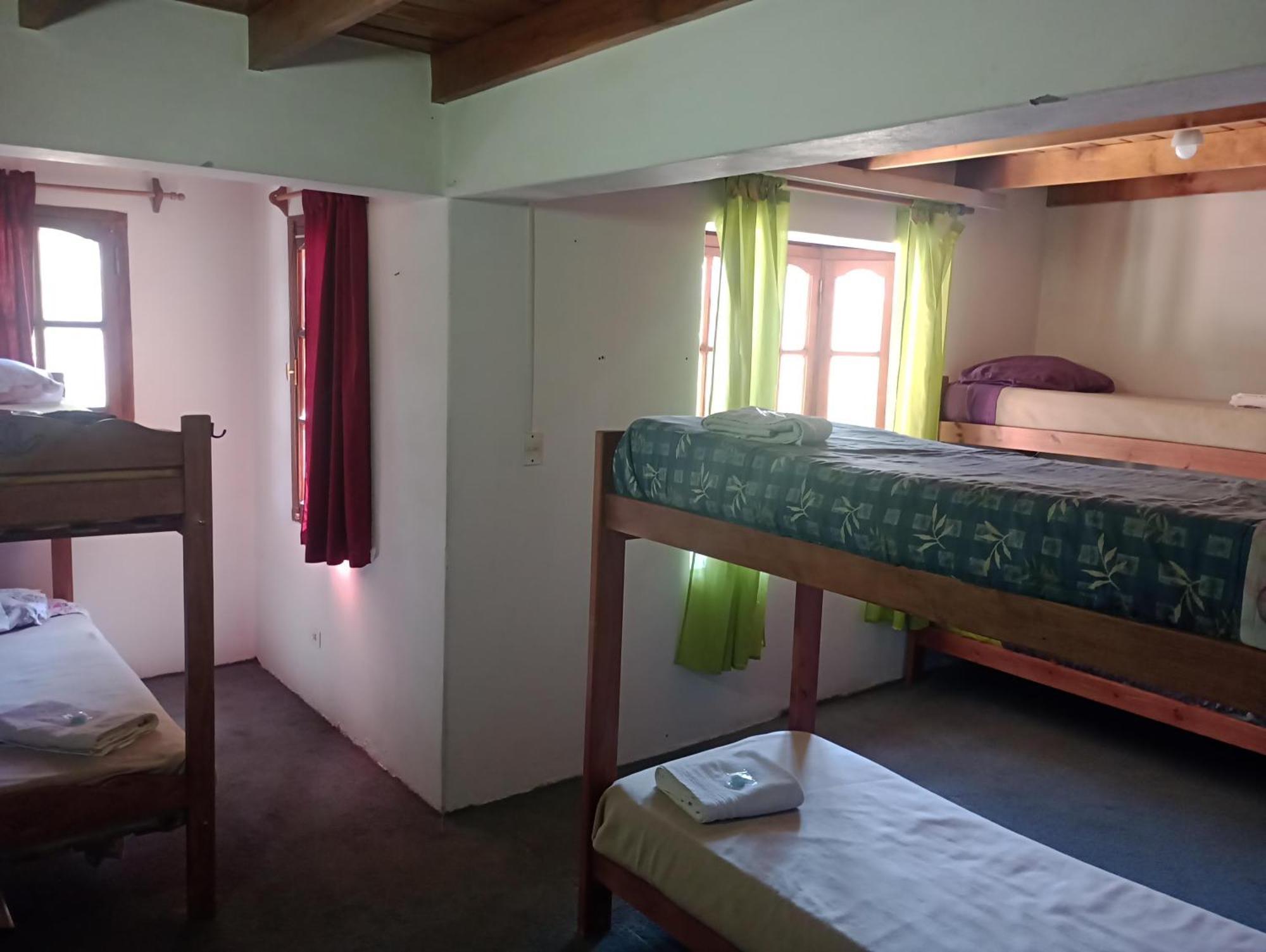 La Casa De Emma Hostel Esquel Kültér fotó